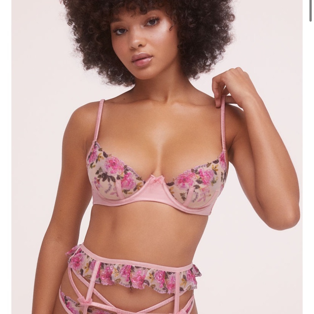 NEVER WORN Blushing Rose Underwire Bra